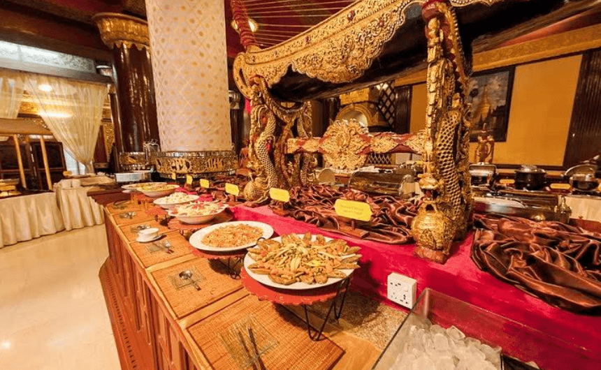 Karaweik Palace Restaurant, photo 3