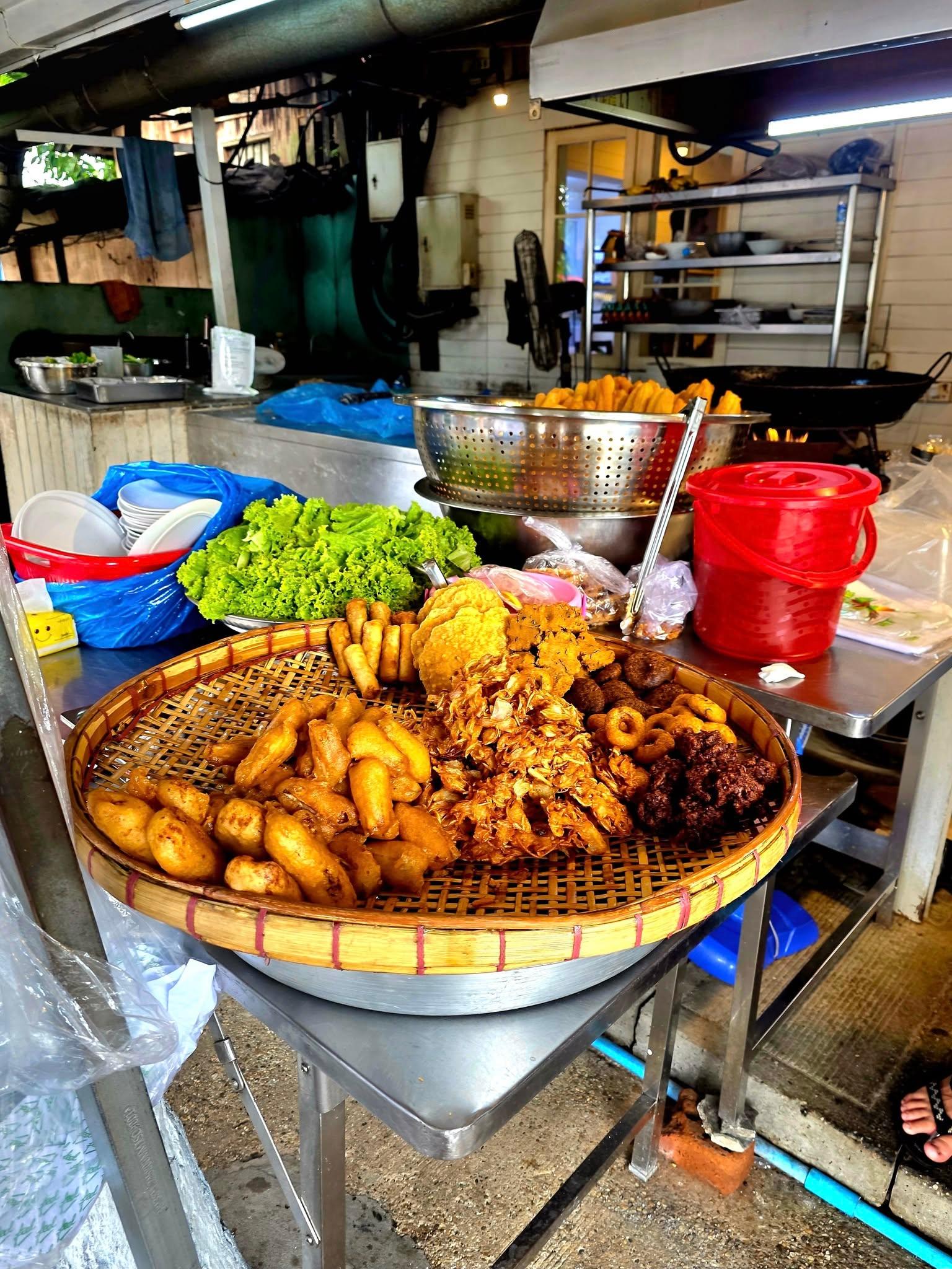 Feel Myanmar Restaurant (Pyidaungzu Yeiktha), photo 2